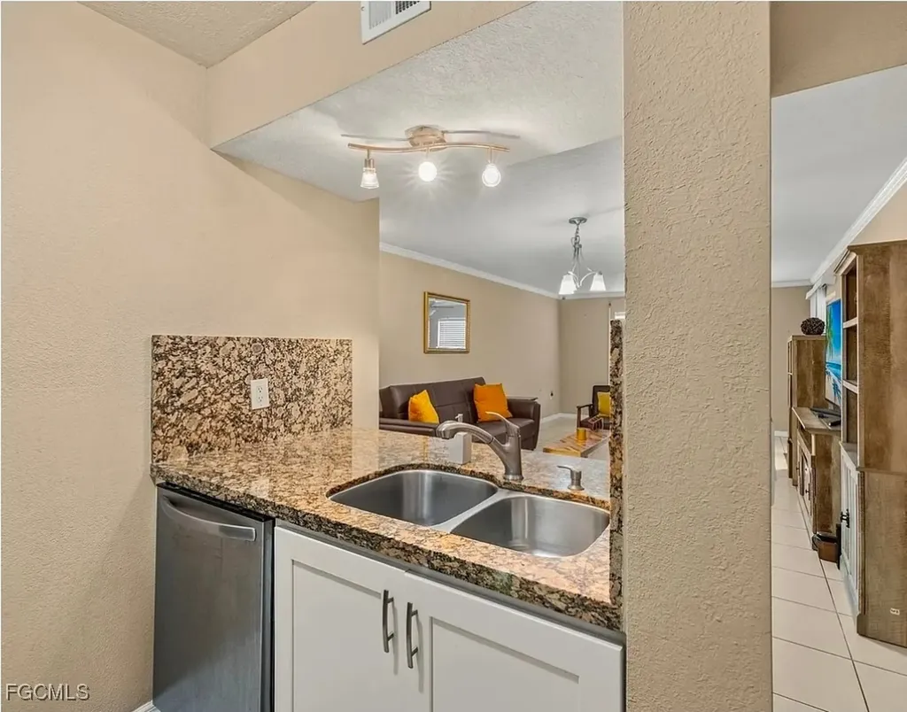 3419 Winkler Avenue Fort Myers FL 33916