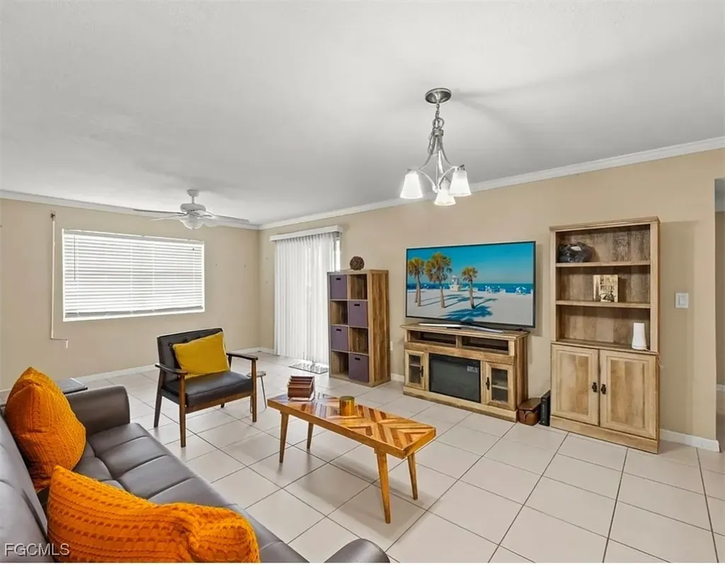 3419 Winkler Avenue Fort Myers FL 33916