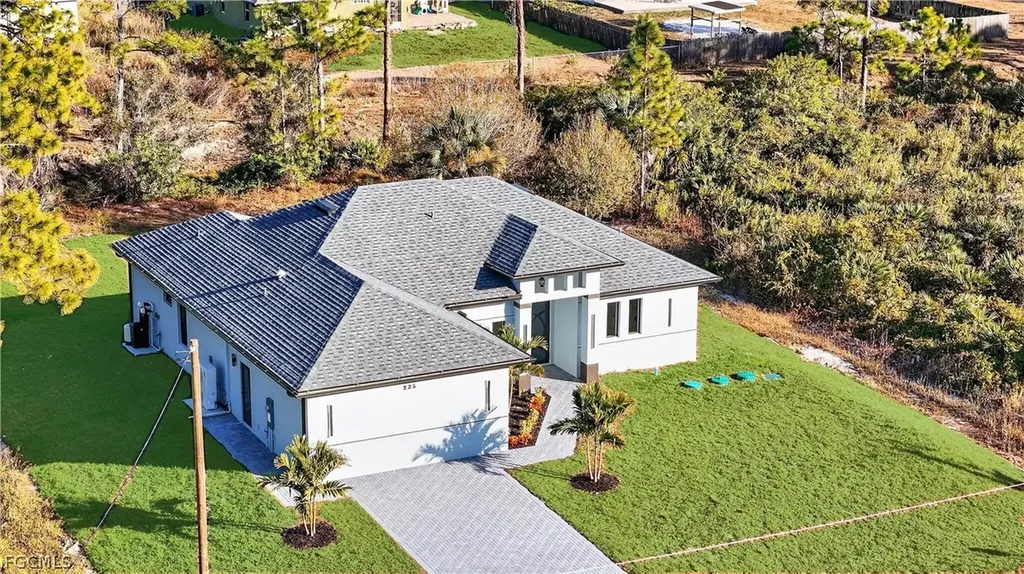 225 Lomax Avenue S Lehigh Acres FL 33974