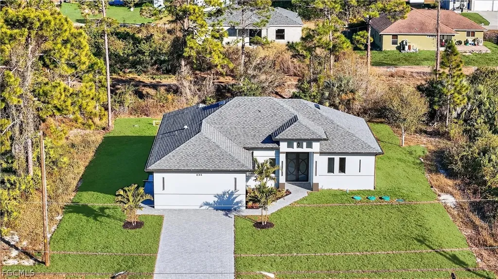 225 Lomax Avenue S Lehigh Acres FL 33974