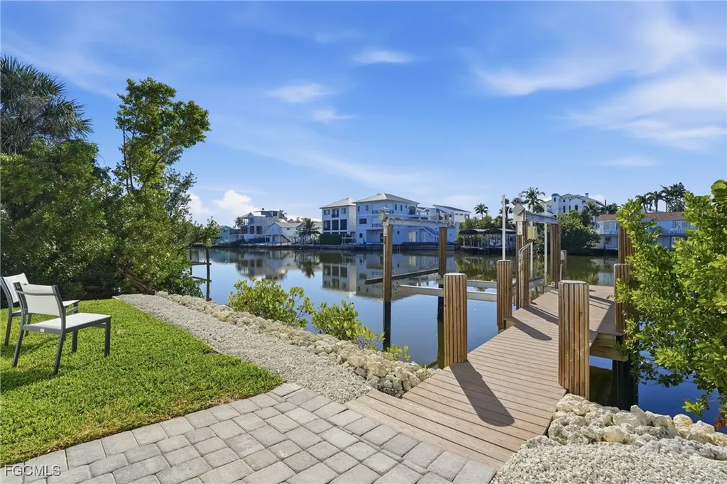 27828 Forester Drive Bonita Springs FL 34134