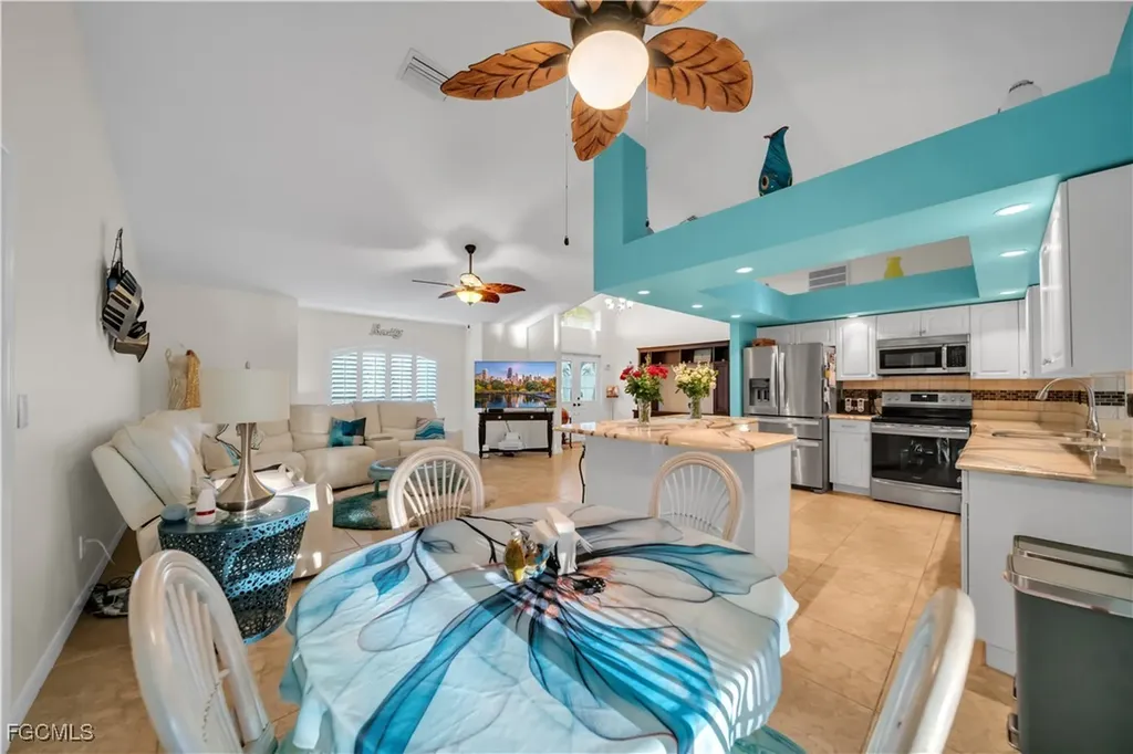 2566 SW 27th Avenue Cape Coral FL 33914