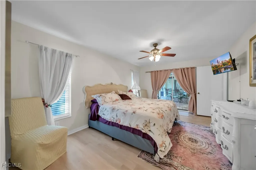 2566 SW 27th Avenue Cape Coral FL 33914