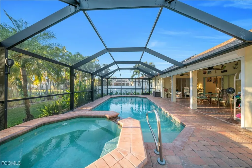 2566 SW 27th Avenue Cape Coral FL 33914