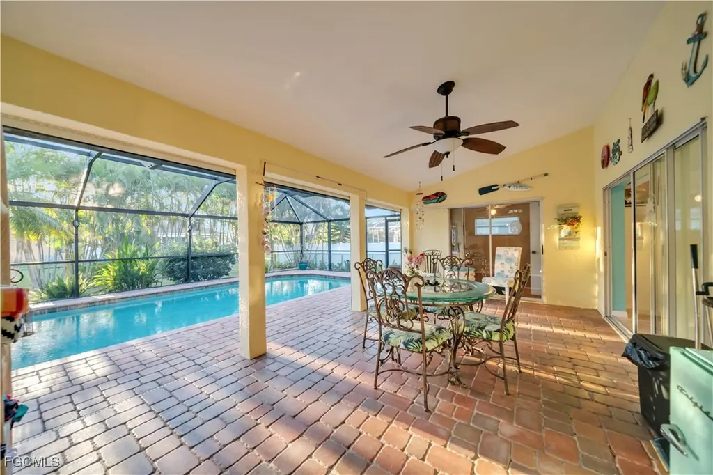 2566 SW 27th Avenue Cape Coral FL 33914