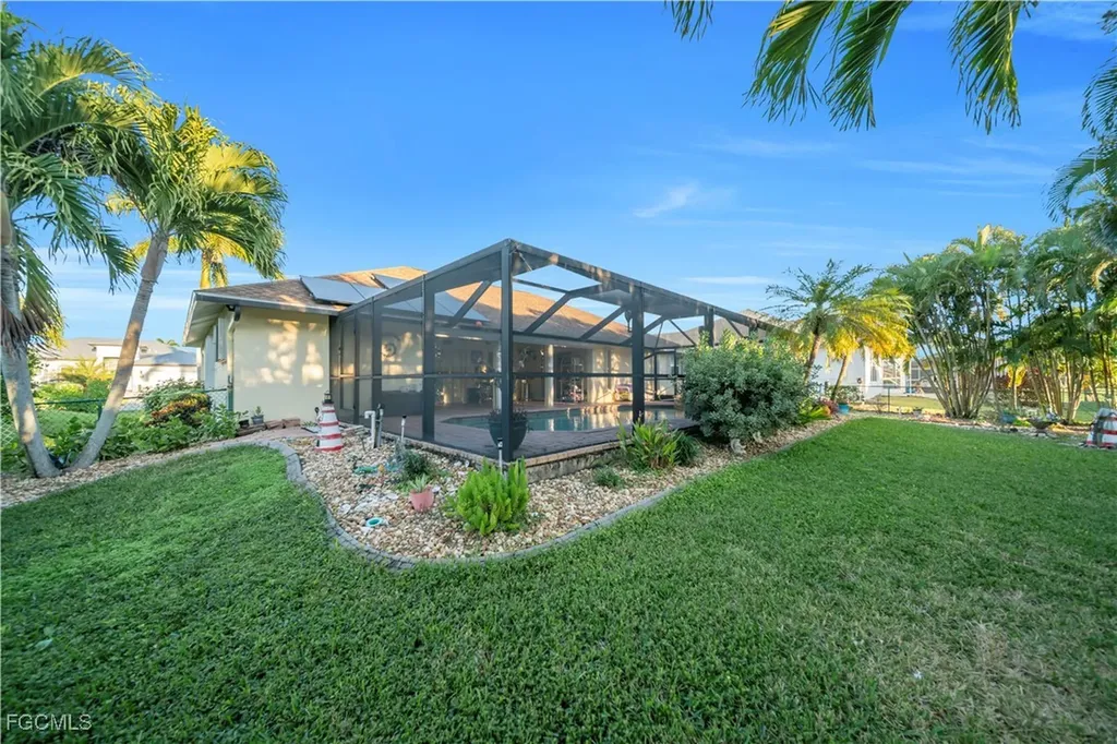 2566 SW 27th Avenue Cape Coral FL 33914