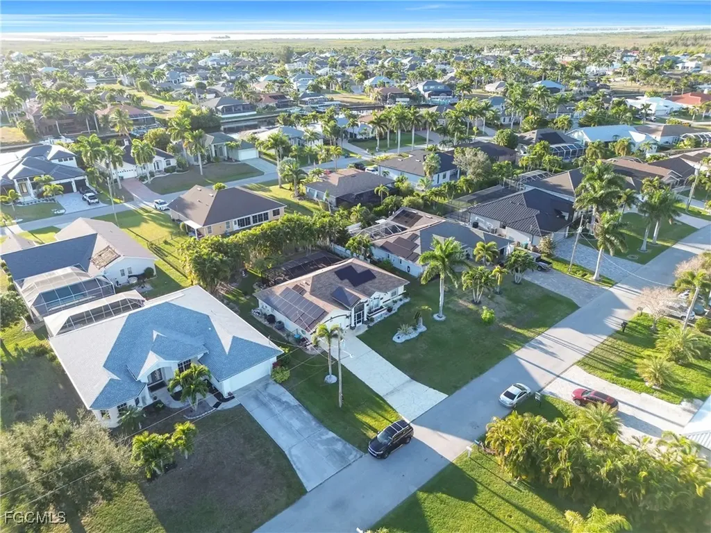 2566 SW 27th Avenue Cape Coral FL 33914