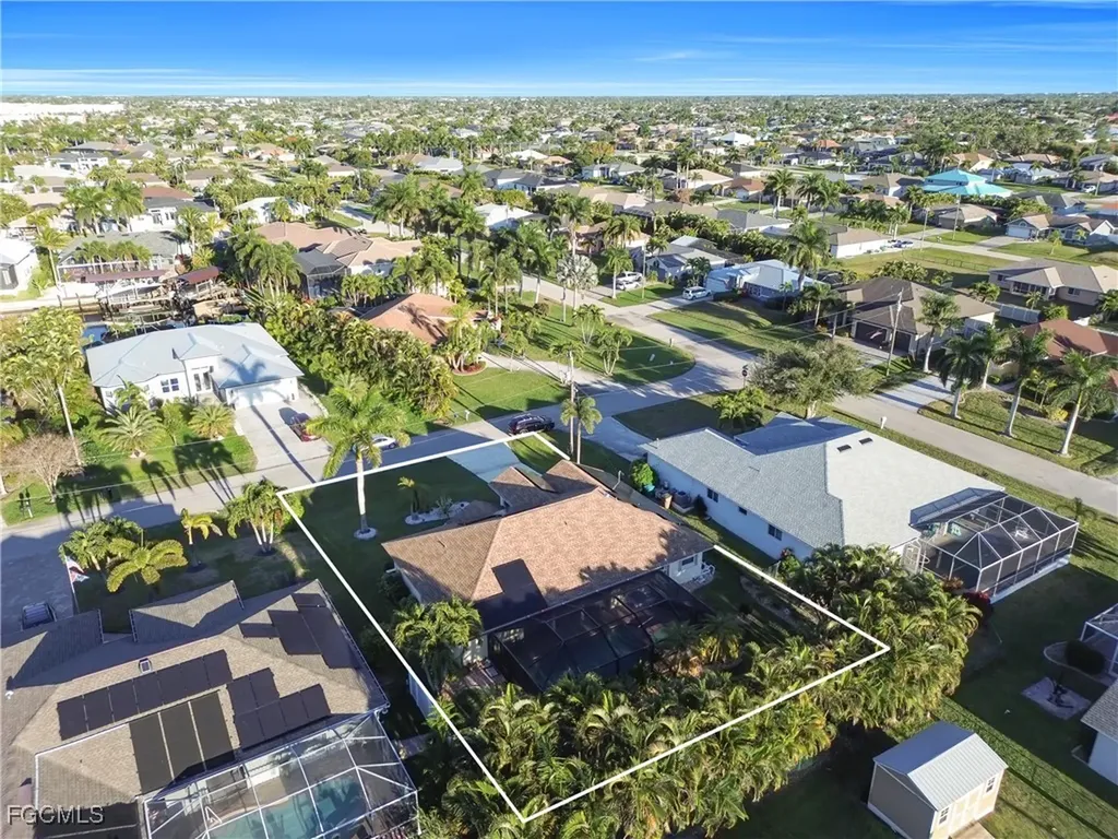 2566 SW 27th Avenue Cape Coral FL 33914