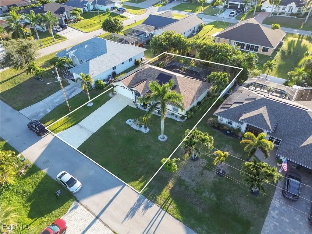2566 SW 27th Avenue Cape Coral FL 33914