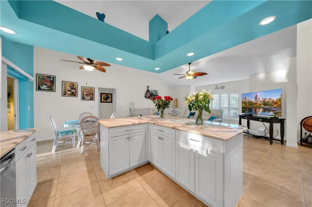 2566 SW 27th Avenue Cape Coral FL 33914
