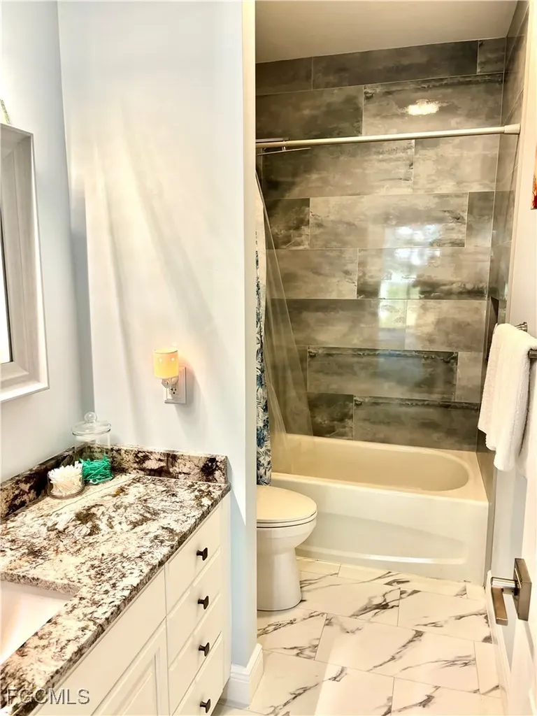 2797 1st Street Fort Myers FL 33916
