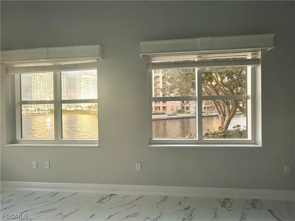 2797 1st Street Fort Myers FL 33916