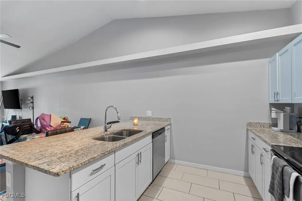 1117/ 1119 Diplomat Parkway E Cape Coral FL 33909