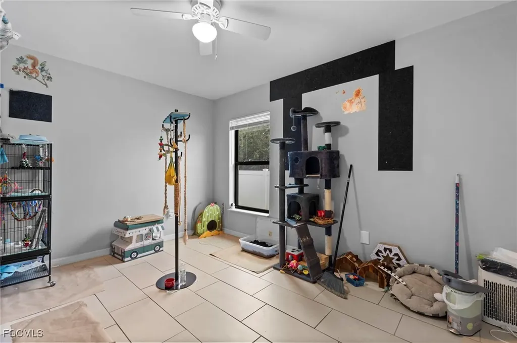 1117/ 1119 Diplomat Parkway E Cape Coral FL 33909