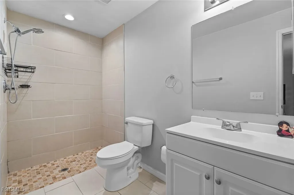 1117/ 1119 Diplomat Parkway E Cape Coral FL 33909