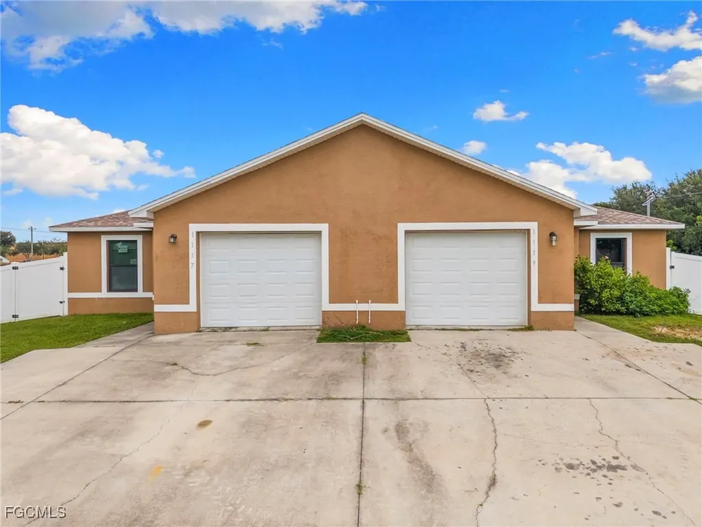 1117/ 1119 Diplomat Parkway E Cape Coral FL 33909