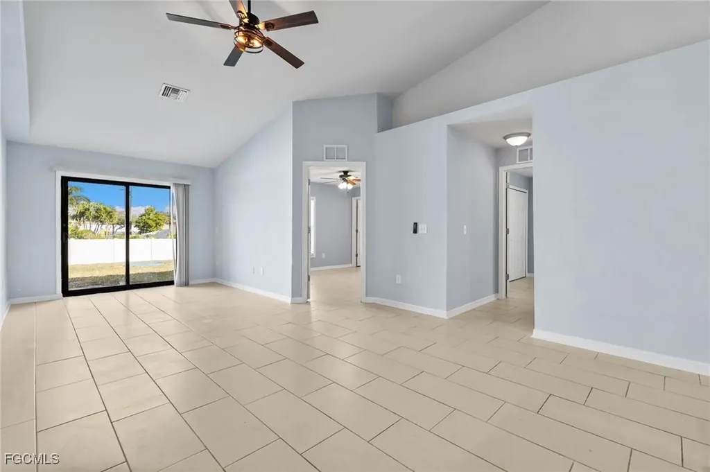 1117/ 1119 Diplomat Parkway E Cape Coral FL 33909