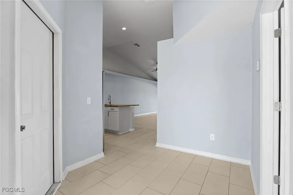 1117/ 1119 Diplomat Parkway E Cape Coral FL 33909