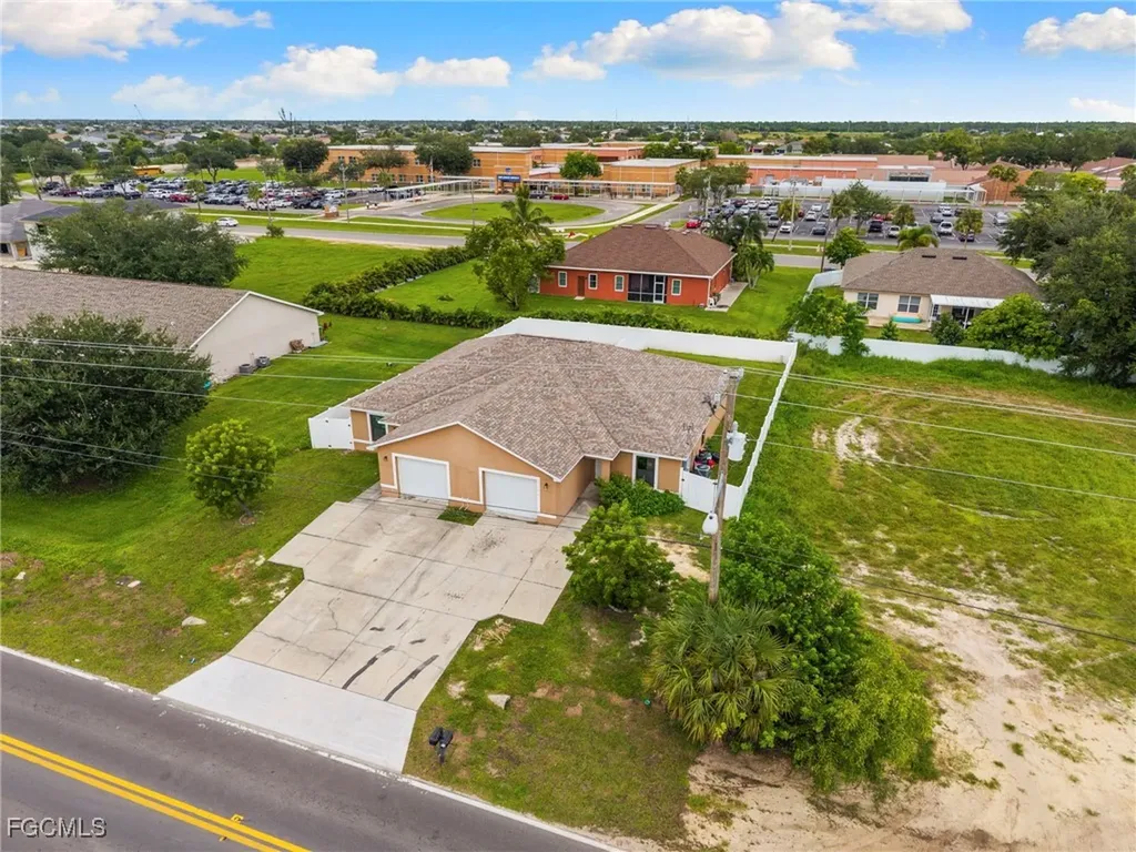 1117/ 1119 Diplomat Parkway E Cape Coral FL 33909