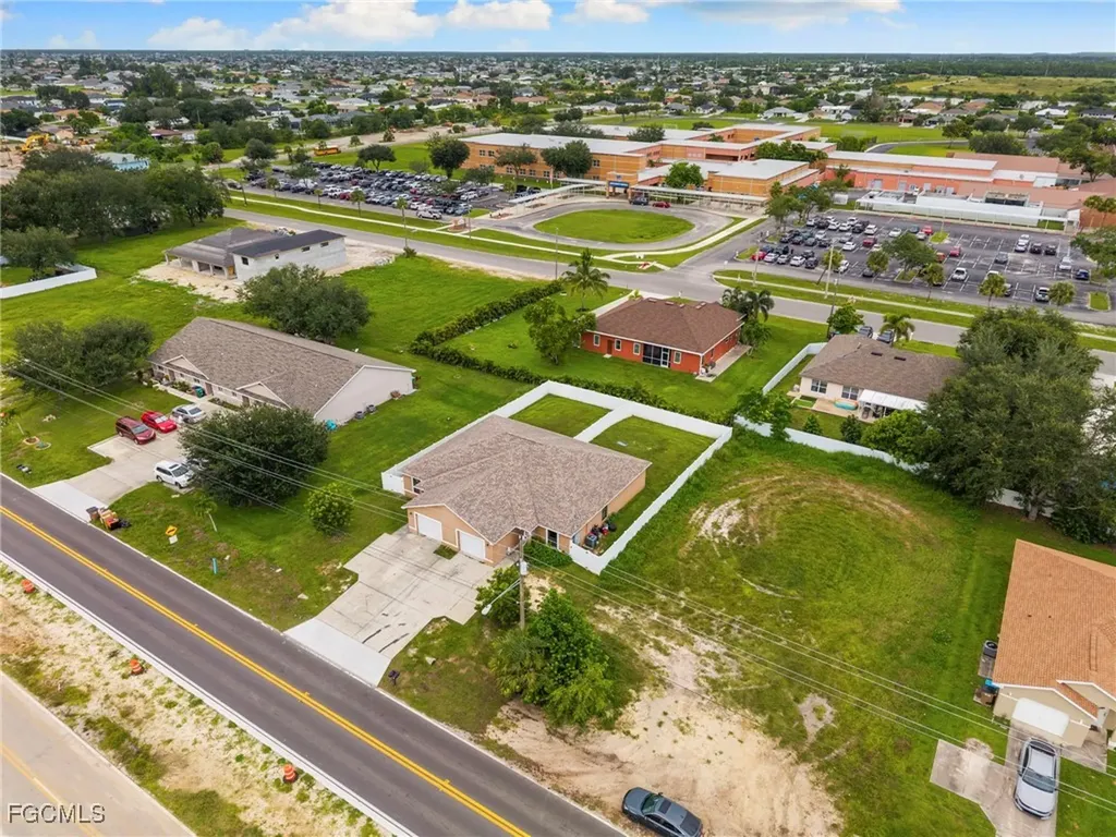 1117/ 1119 Diplomat Parkway E Cape Coral FL 33909