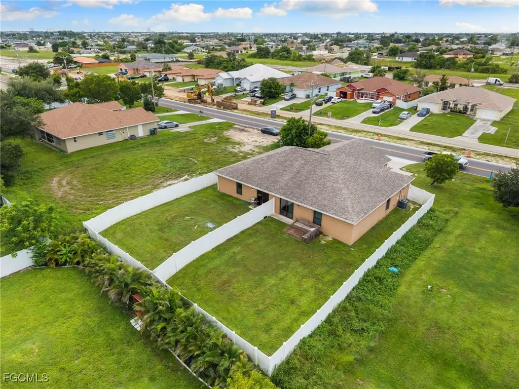 1117/ 1119 Diplomat Parkway E Cape Coral FL 33909