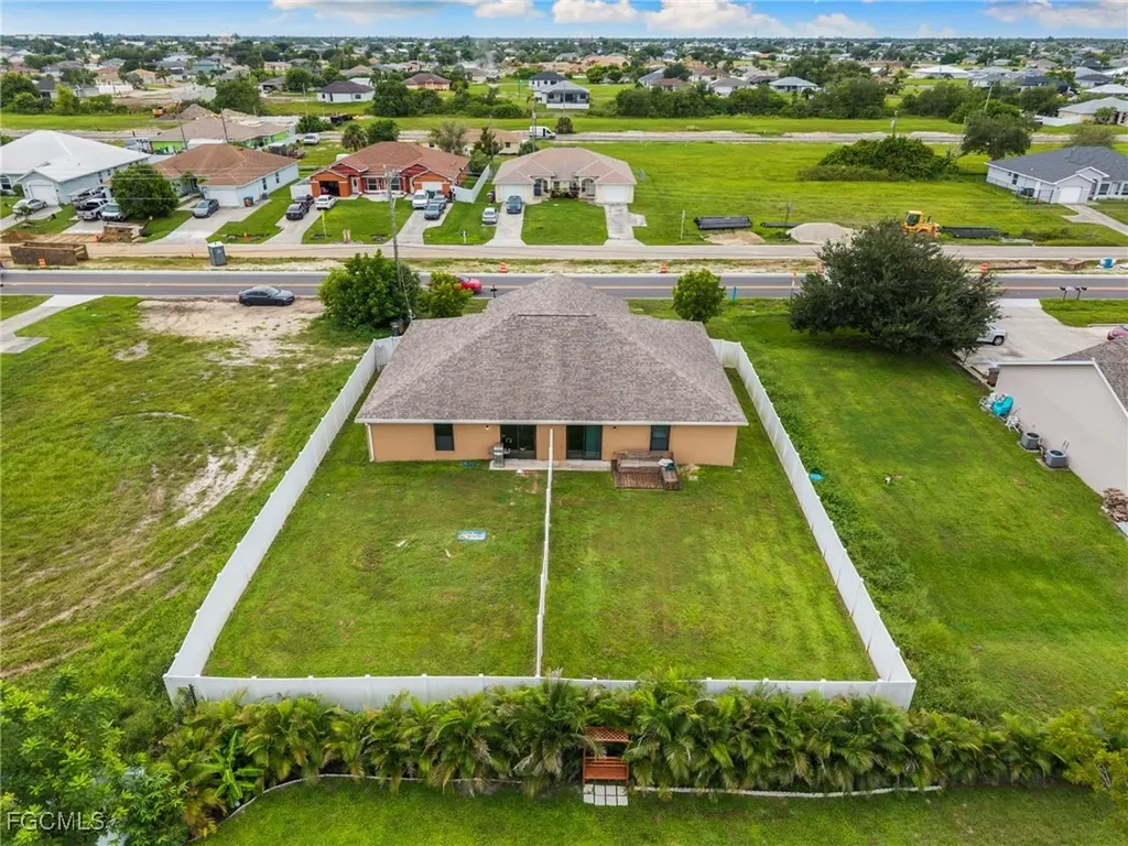 1117/ 1119 Diplomat Parkway E Cape Coral FL 33909