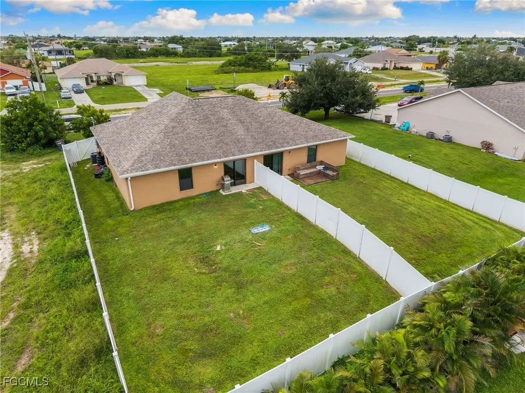 1117/ 1119 Diplomat Parkway E Cape Coral FL 33909