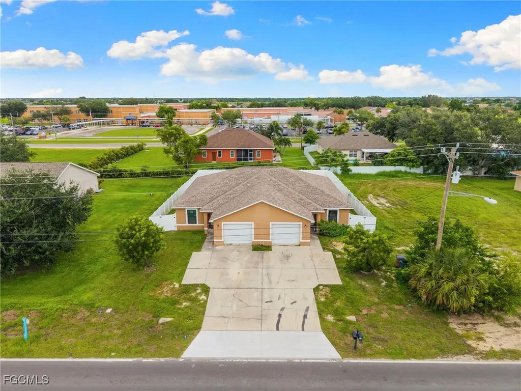 1117/ 1119 Diplomat Parkway E Cape Coral FL 33909