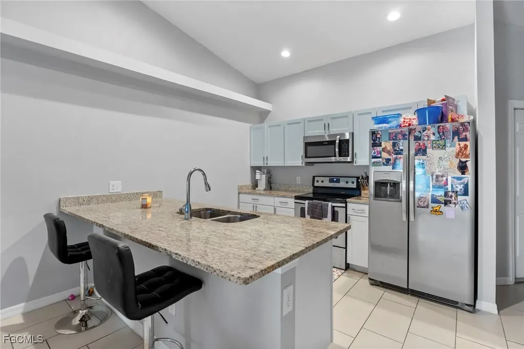 1117/ 1119 Diplomat Parkway E Cape Coral FL 33909