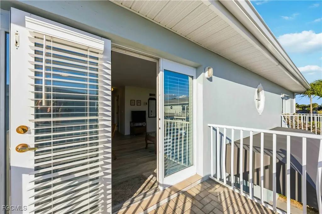 3326 N Key Drive North Fort Myers FL 33903