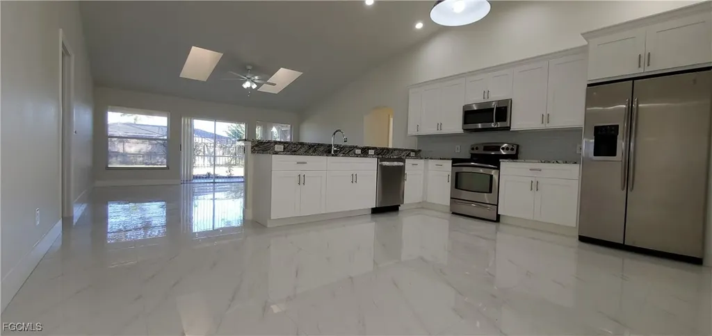 901 SE 30th Street Cape Coral FL 33904