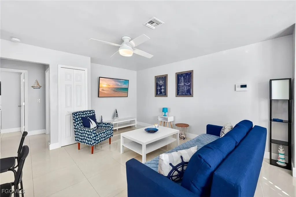 624 SE 46th Street Cape Coral FL 33904