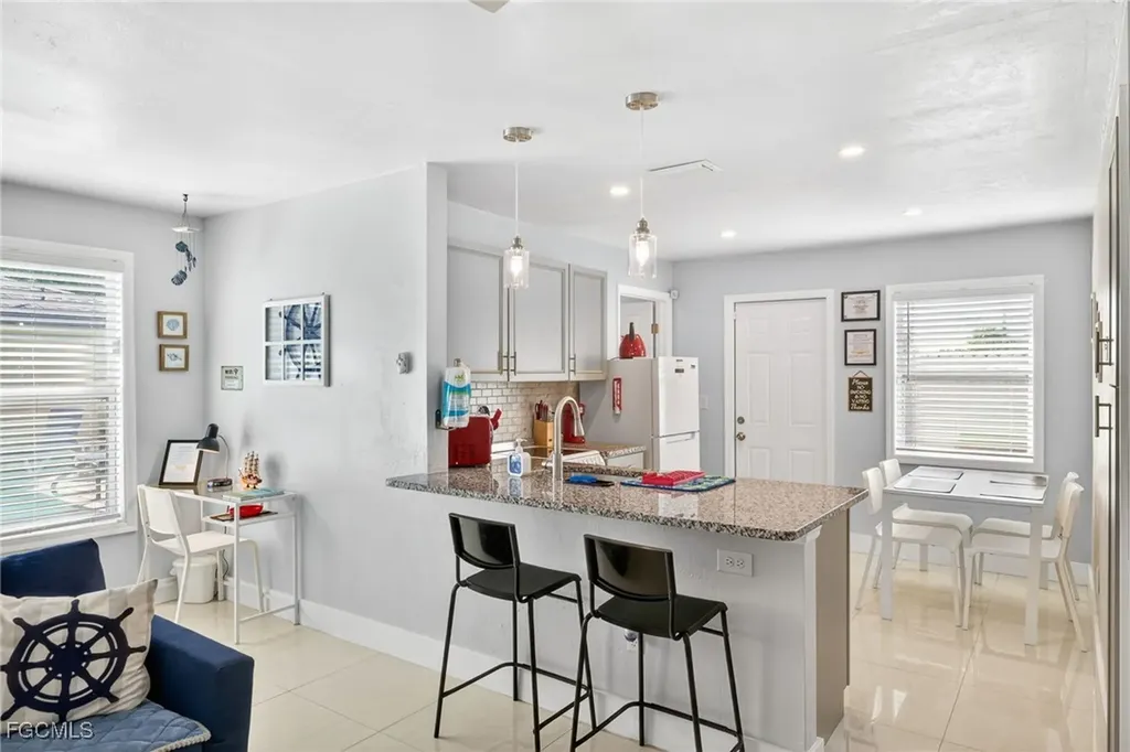 624 SE 46th Street Cape Coral FL 33904