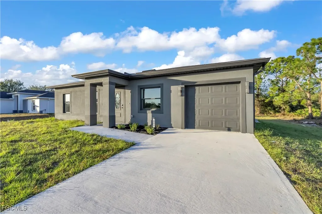 861 Chicago Street E Lehigh Acres FL 33974