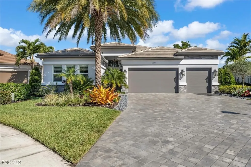 11230 Daphne Court Naples FL 34120