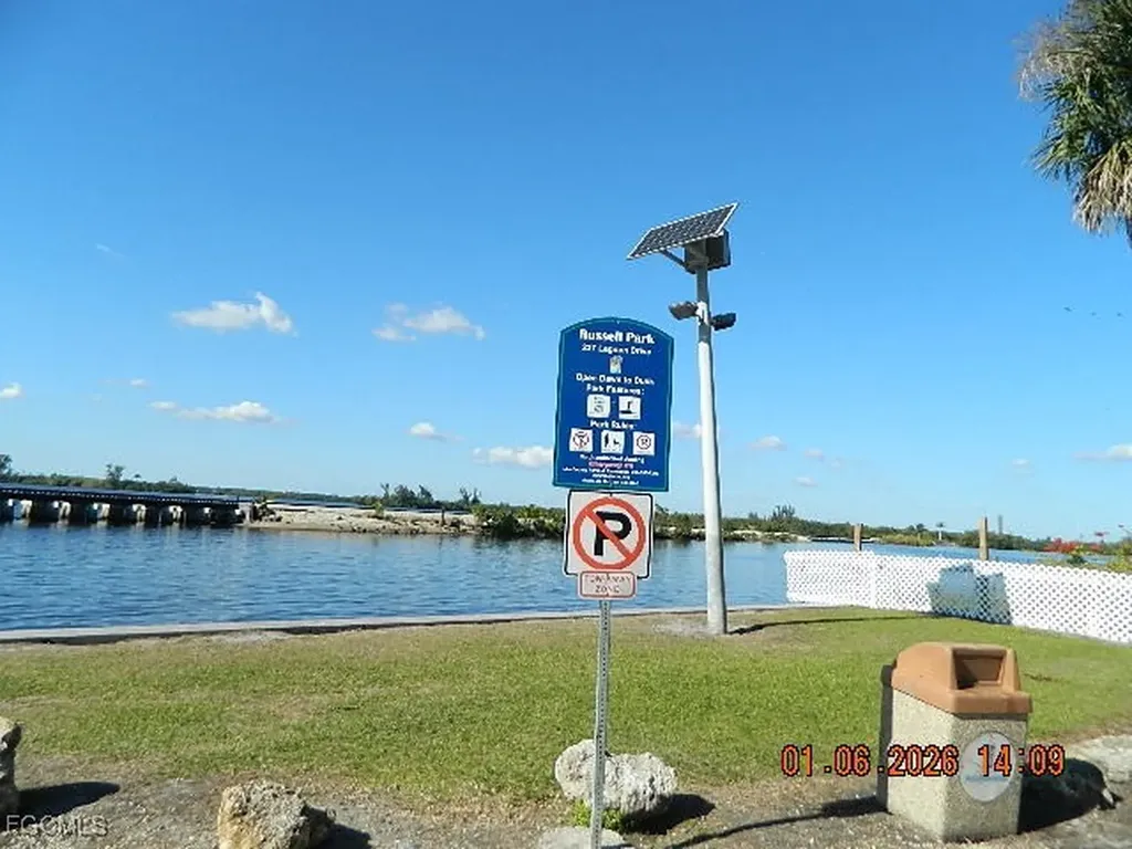 236 Lagoon Drive Fort Myers FL 33905