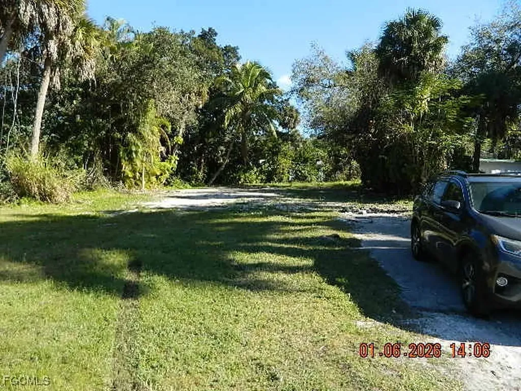 236 Lagoon Drive Fort Myers FL 33905