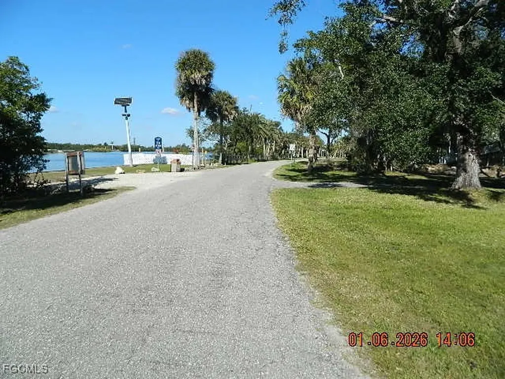 236 Lagoon Drive Fort Myers FL 33905