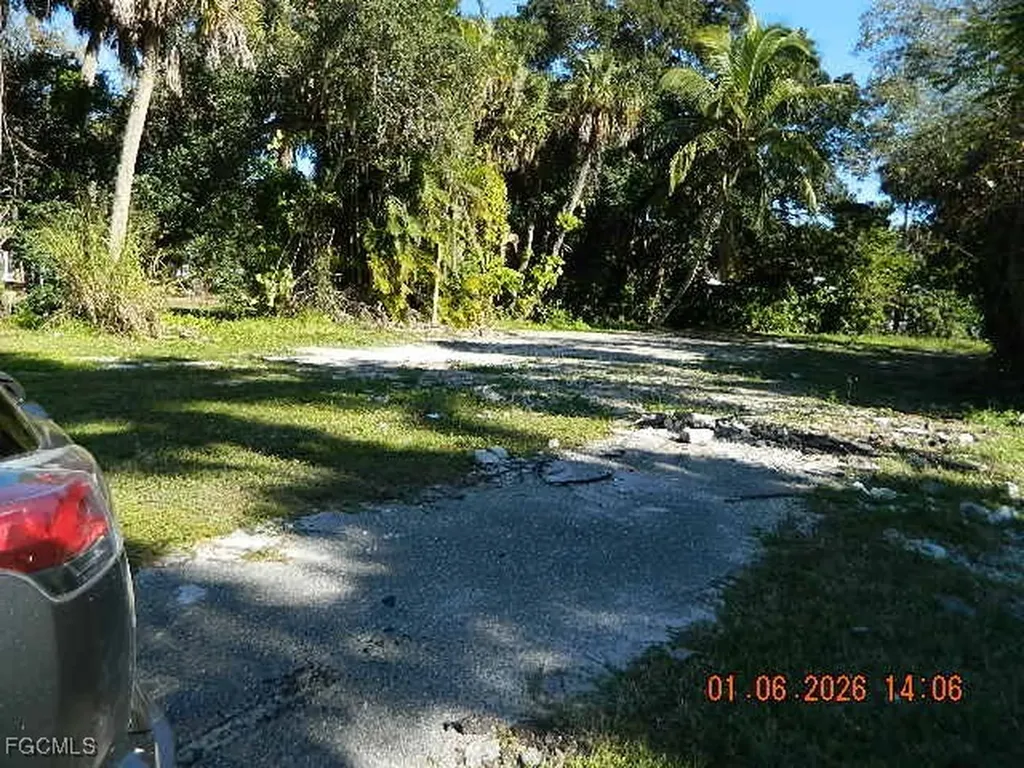 236 Lagoon Drive Fort Myers FL 33905