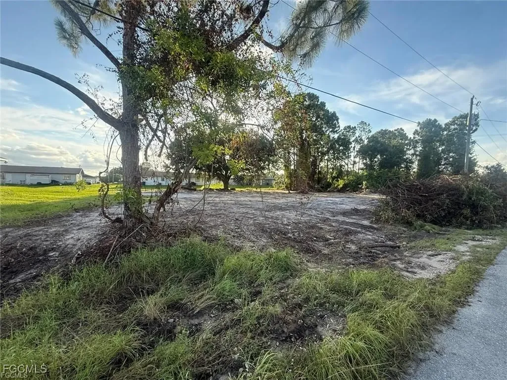 112 114 Gilbert Avenue S Lehigh Acres FL 33973
