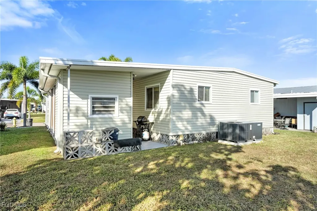 14720 Constitution Way North Fort Myers FL 33917