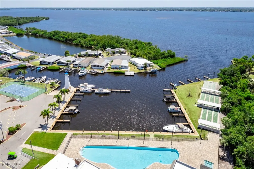 14720 Constitution Way North Fort Myers FL 33917