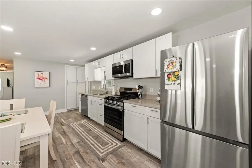 359 Verna Avenue Fort Myers FL 33908