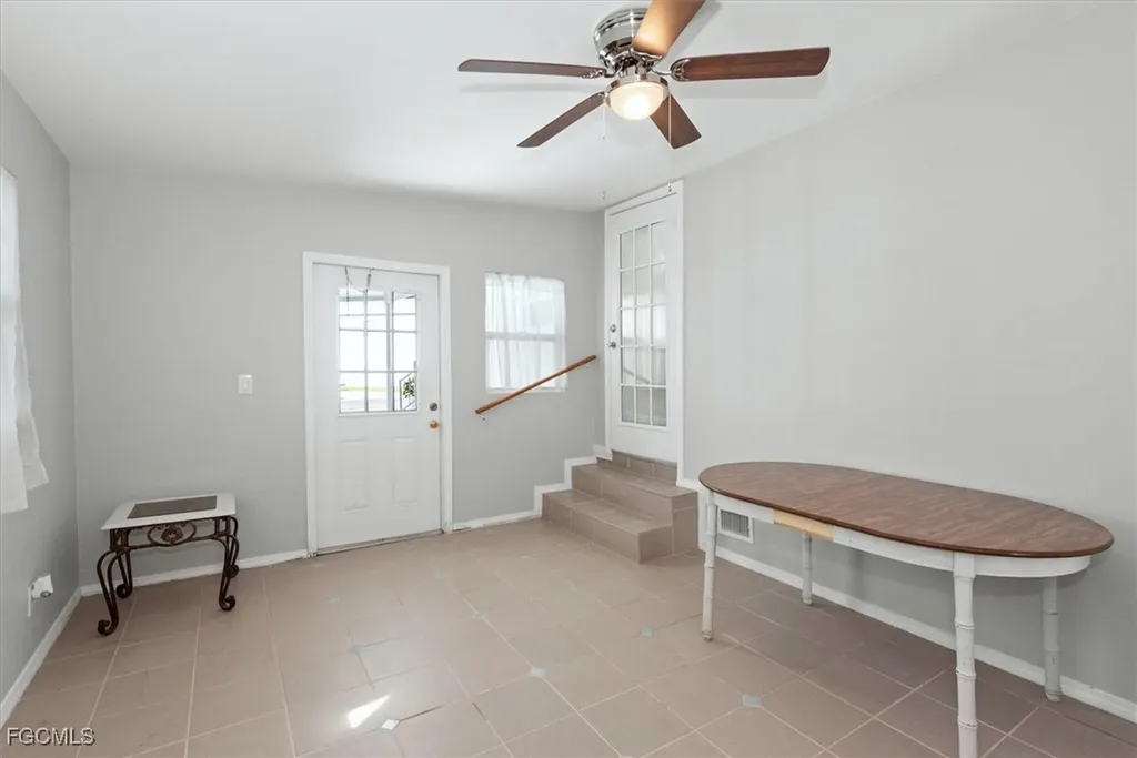 359 Verna Avenue Fort Myers FL 33908