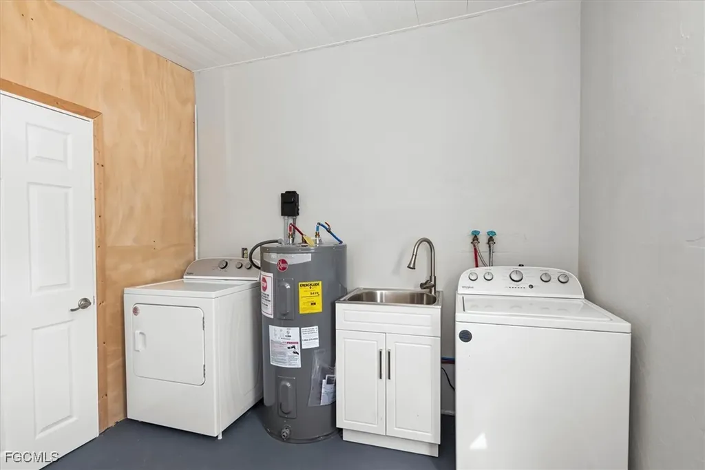 359 Verna Avenue Fort Myers FL 33908