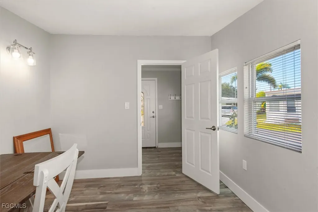 359 Verna Avenue Fort Myers FL 33908