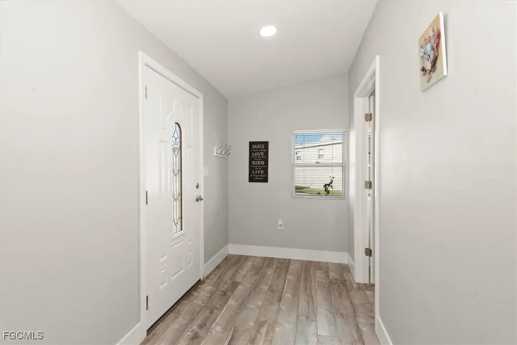 359 Verna Avenue Fort Myers FL 33908