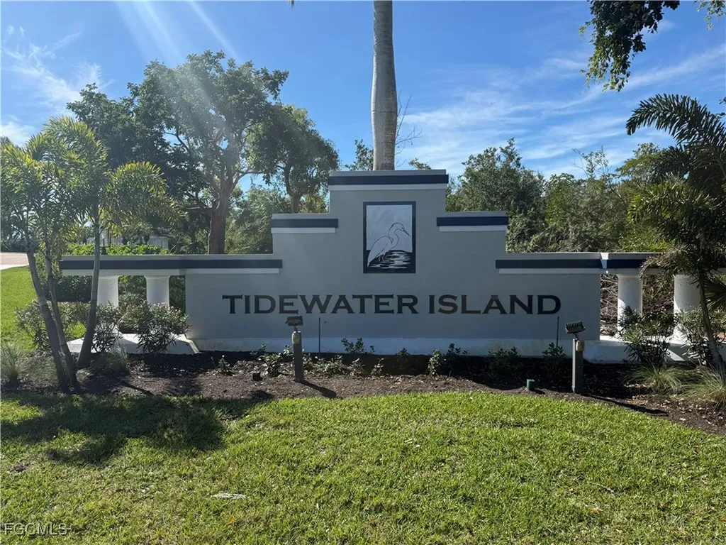 Fort Myers FL, 18211 Chesapeake Court