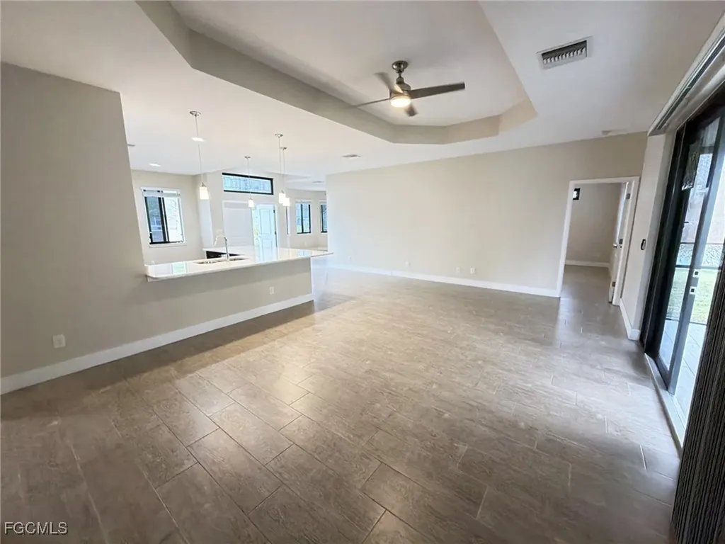 916 SW 7th Avenue Cape Coral FL 33991