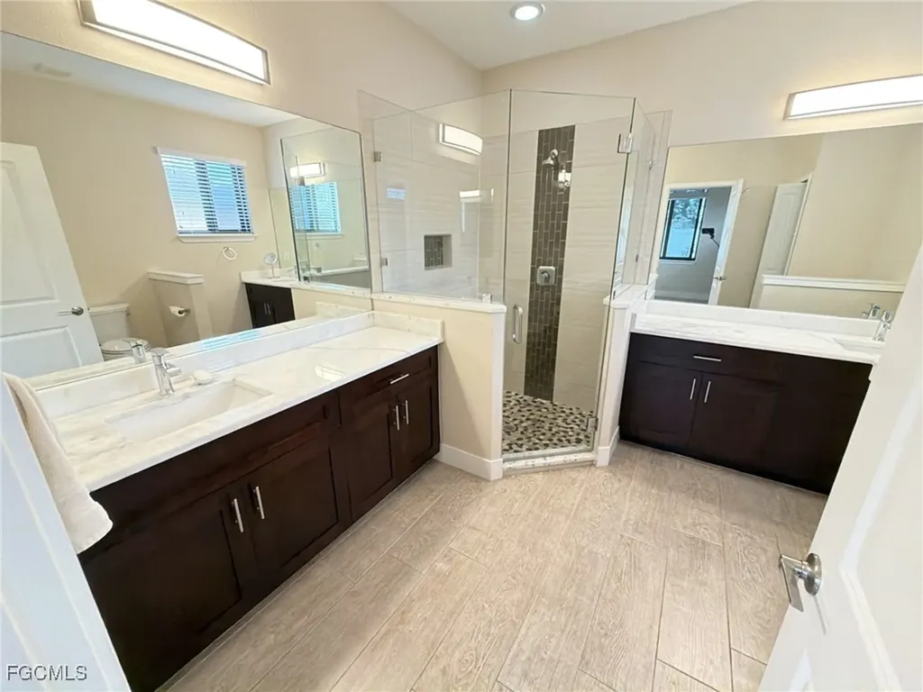 916 SW 7th Avenue Cape Coral FL 33991